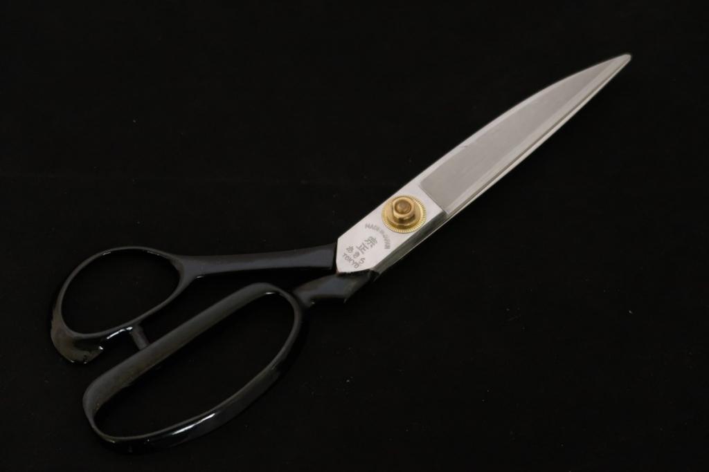 Vintage Japanese medium-quality Sewing Shears 240㎜ Munemasa  “Akira“(Kazuhiro) The 80’s（Left-handed)