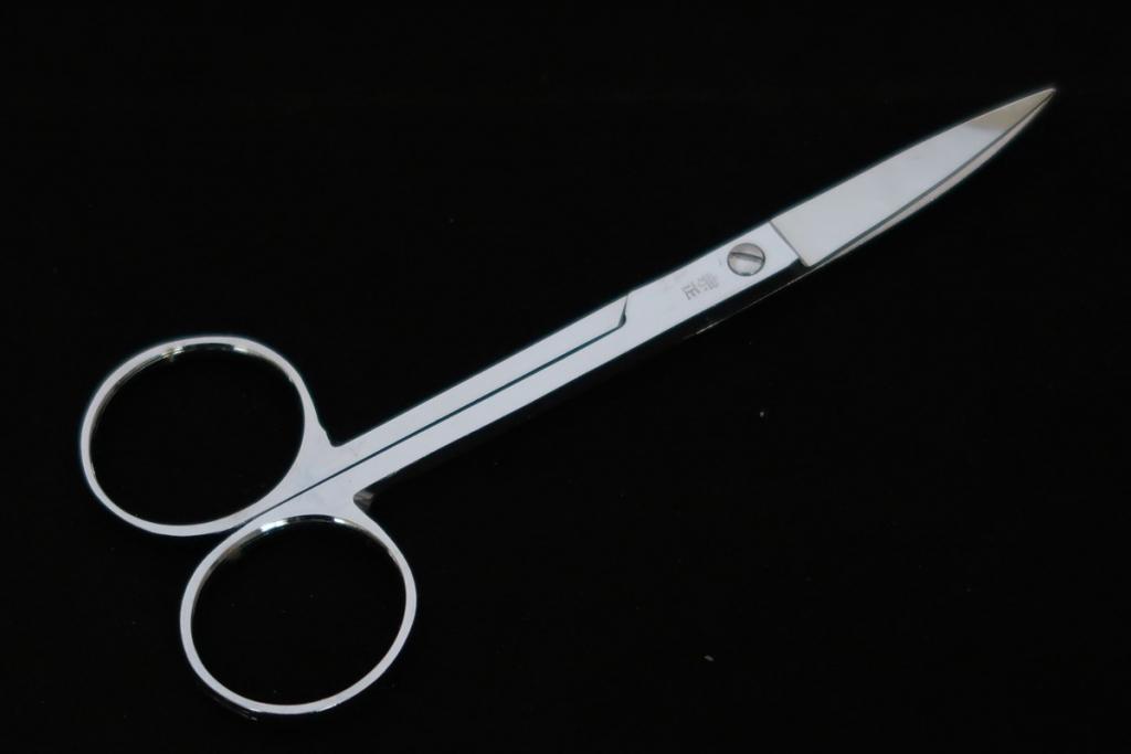 Vintage Japanese high-quality Hair Cutting Shears MINK A220 The 80's